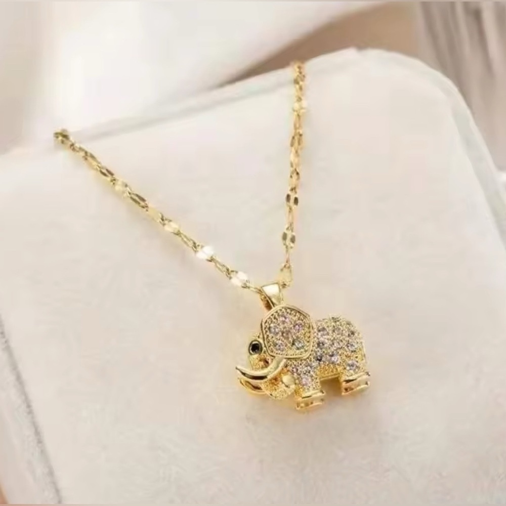18K Gold 3D Elephant Bohemian Pave Diamond Inlay Pendant Necklace - Picture 4 of 11